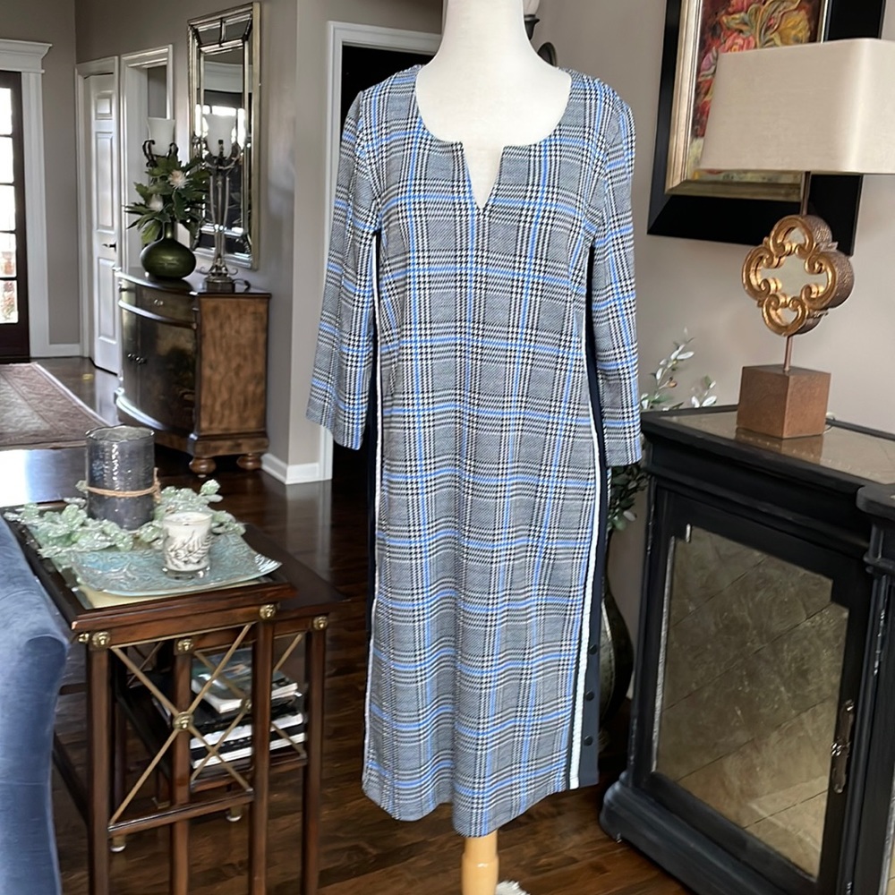 Perfect work dress. Excellent condition.